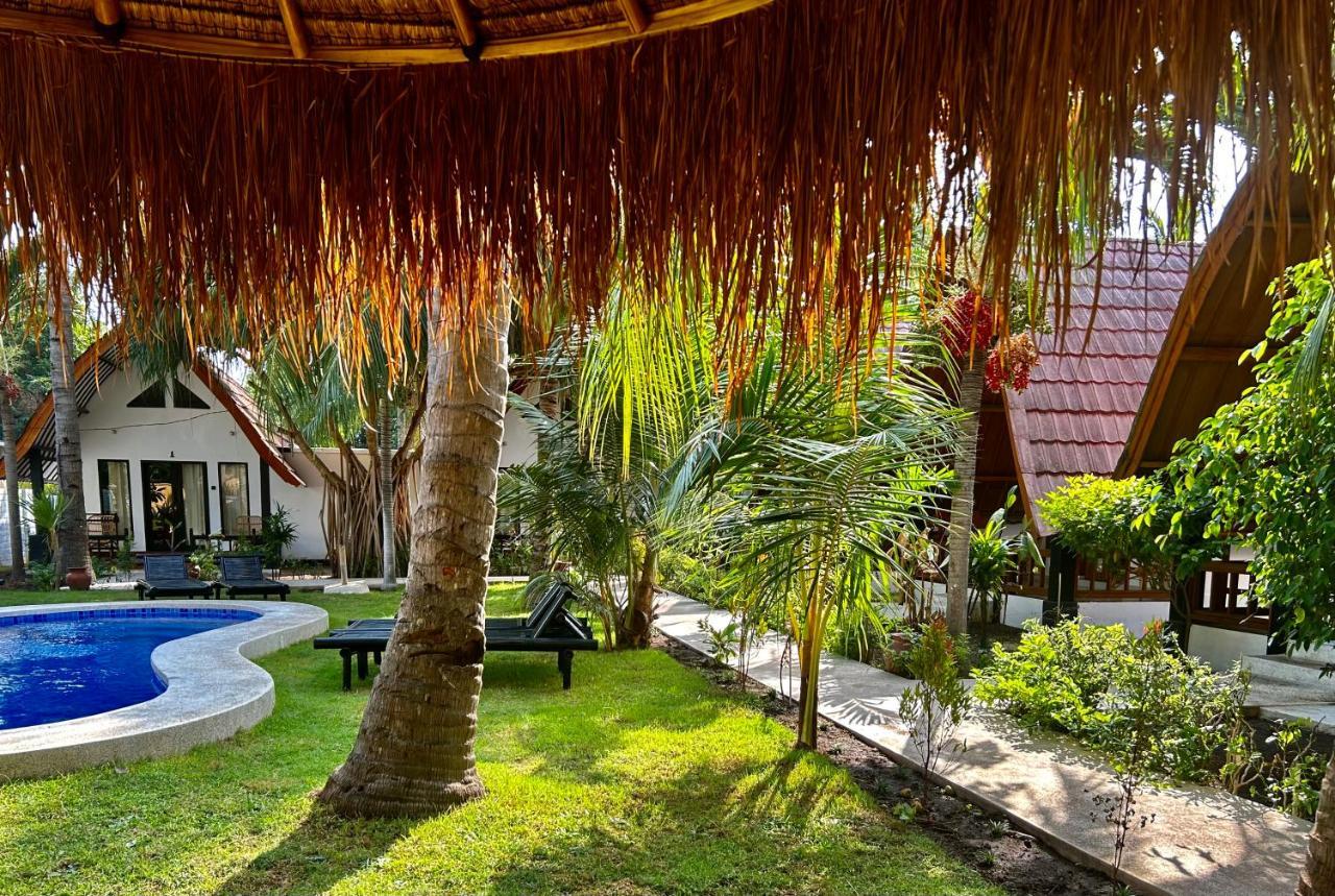 Hotel Gili Land Gili Air Esterno foto